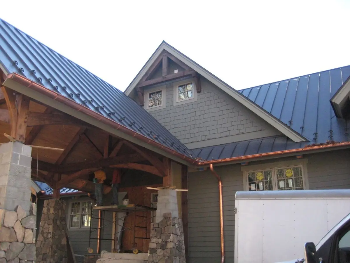 Craftsman Roofing team delivering quality roofing work in Indian Heights